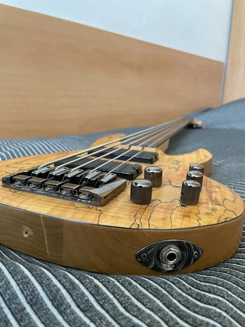 Baskytara ESP Ltd B-205 SMFL