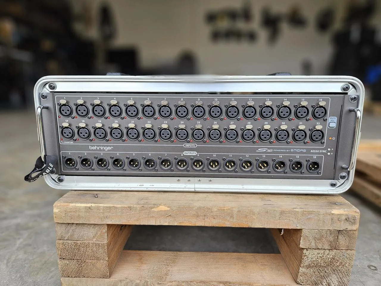 Stagebox S32