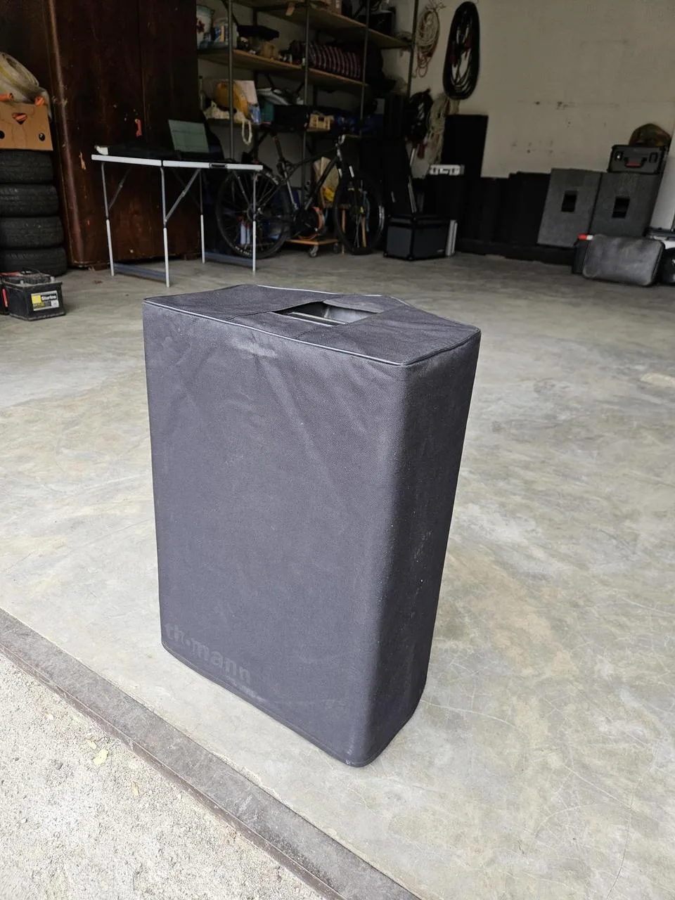 Odposlechové reprobedny JBL JRX 212