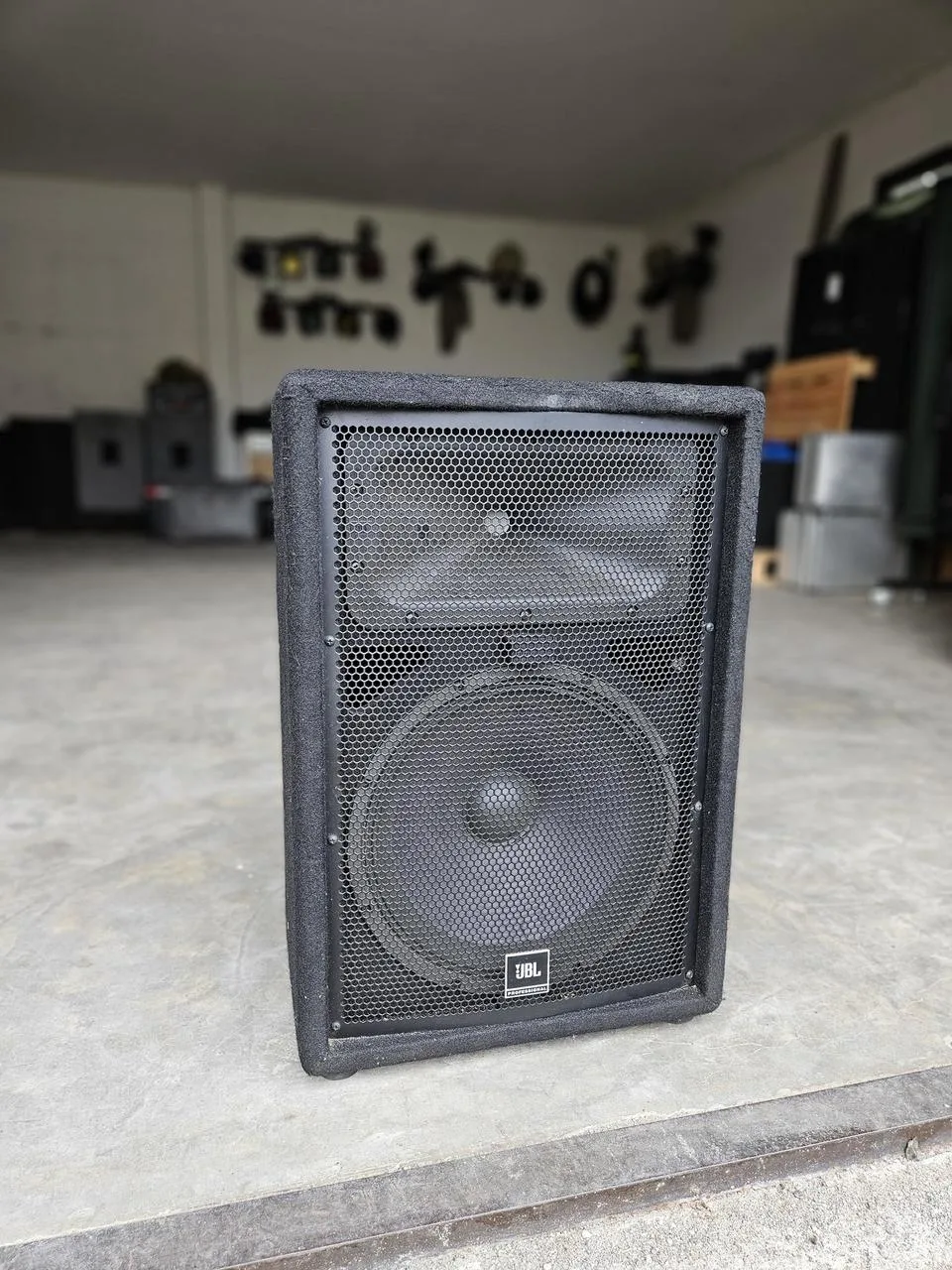 Odposlechové reprobedny JBL JRX 212