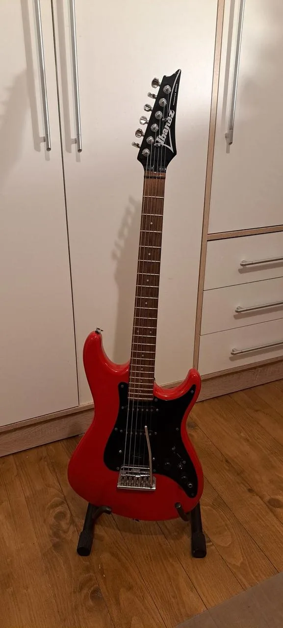 Ibanez Roadstar series 1987