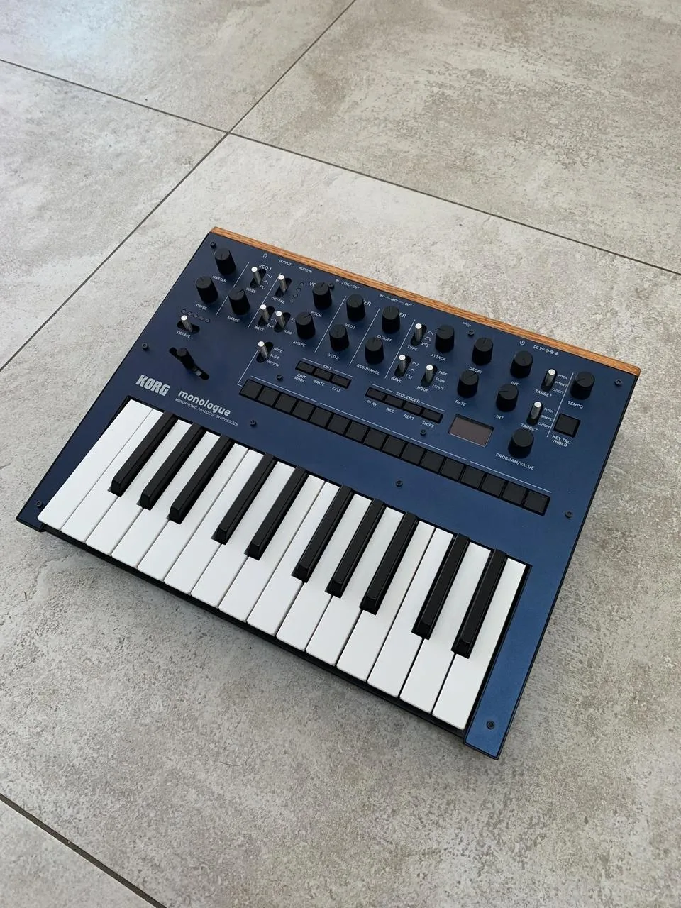 Korg Monologue – analogový syntezátor (stav jako nový)