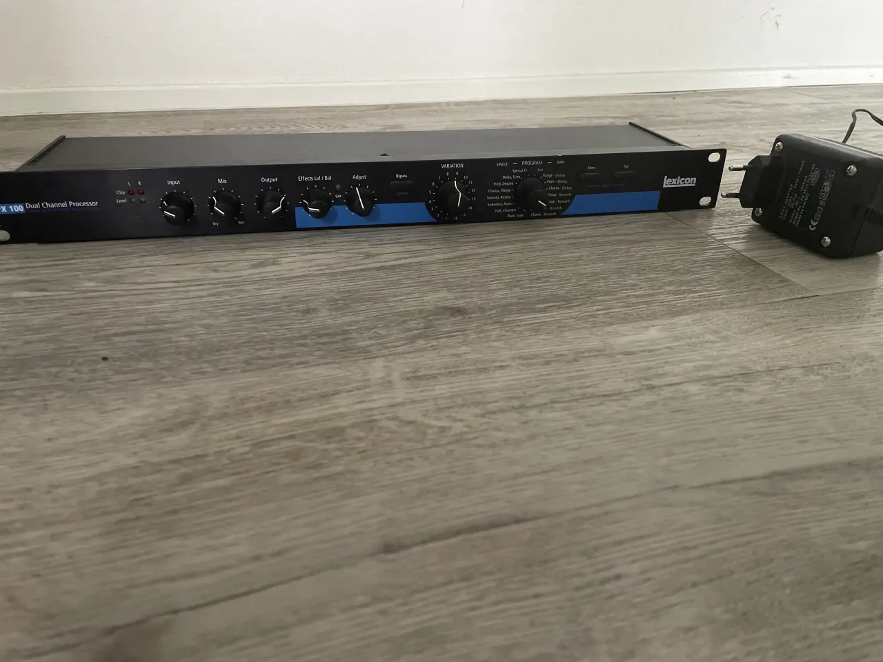 Lexicon MPX 100 + originální adaptér