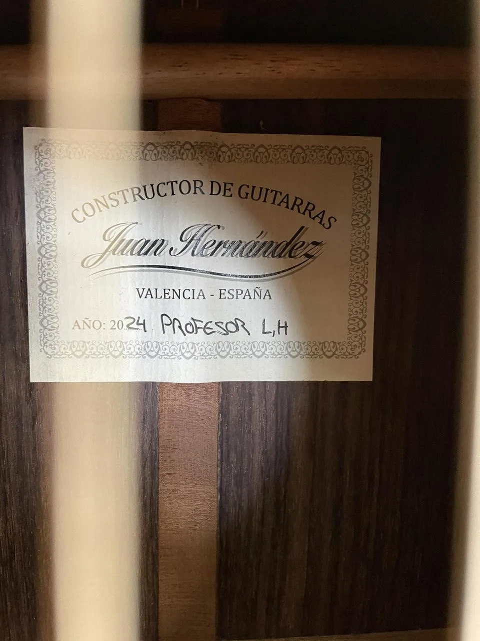 Juan Hernandez Profesor Cedar - Left handed