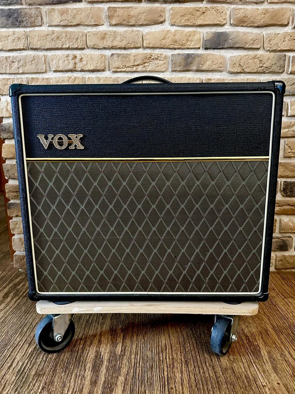 VOX AC30 CC1 - legendární aparát