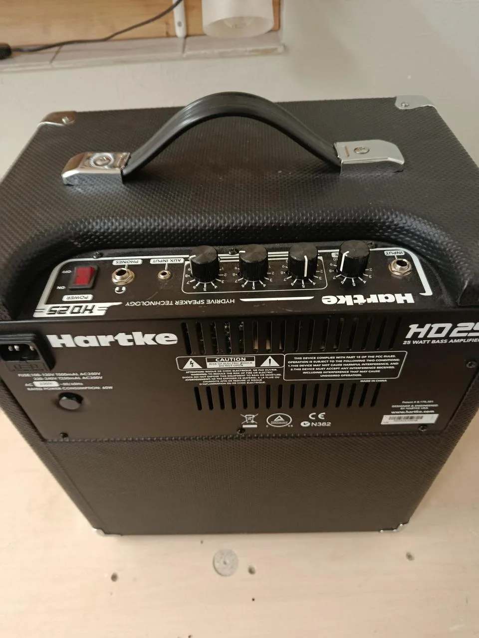 Hartke HD25