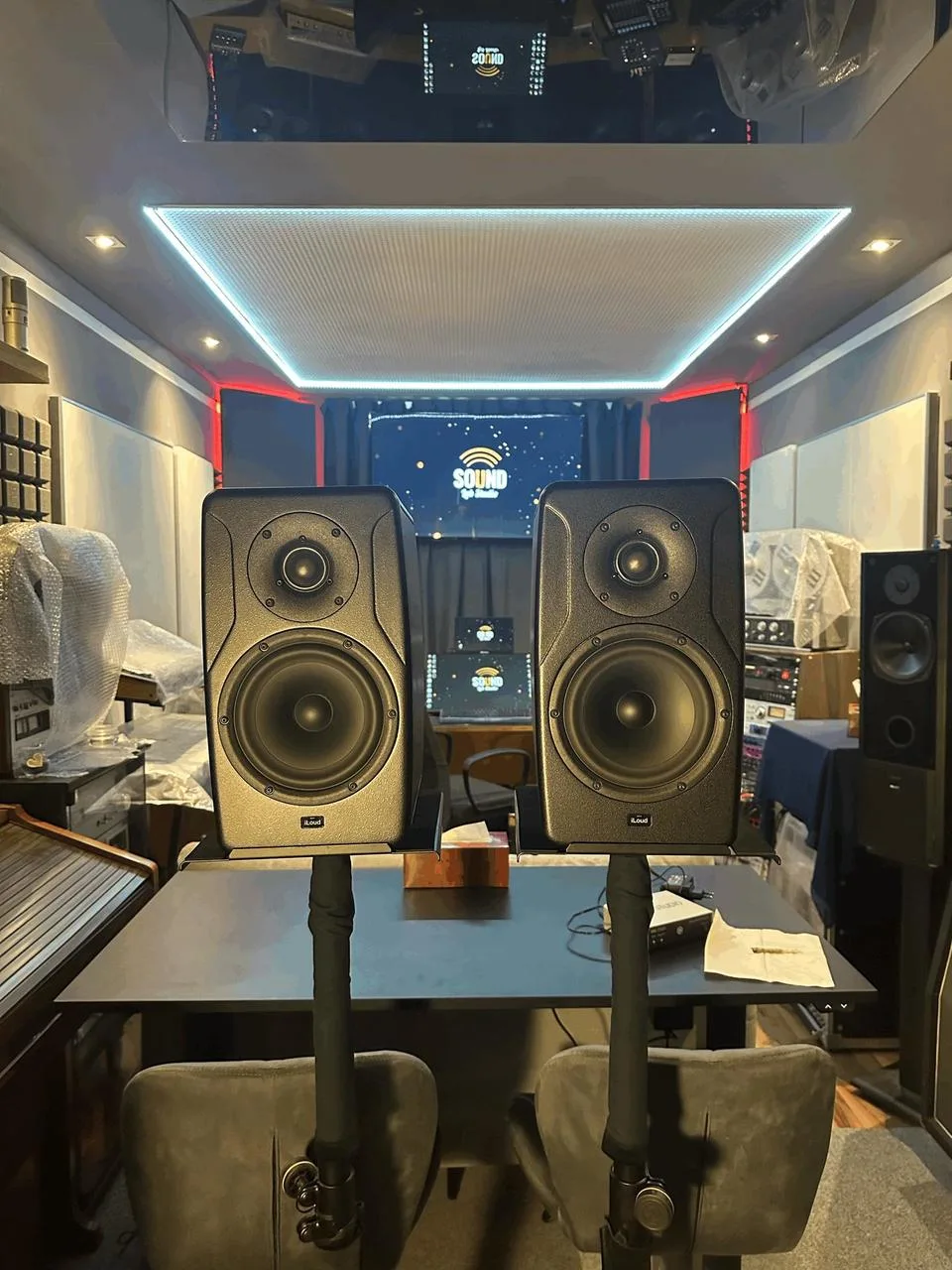 IK Multimedia iLoud Precision 6 - Záruka