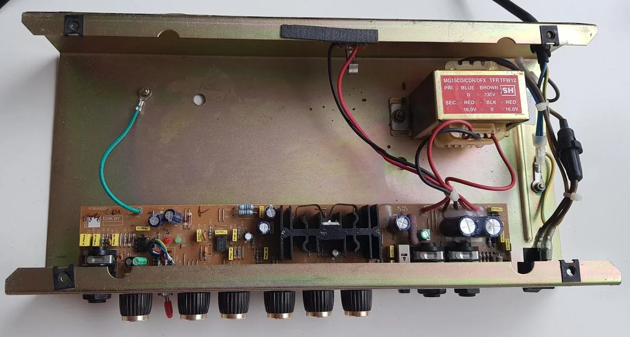 Marshall MG15CD