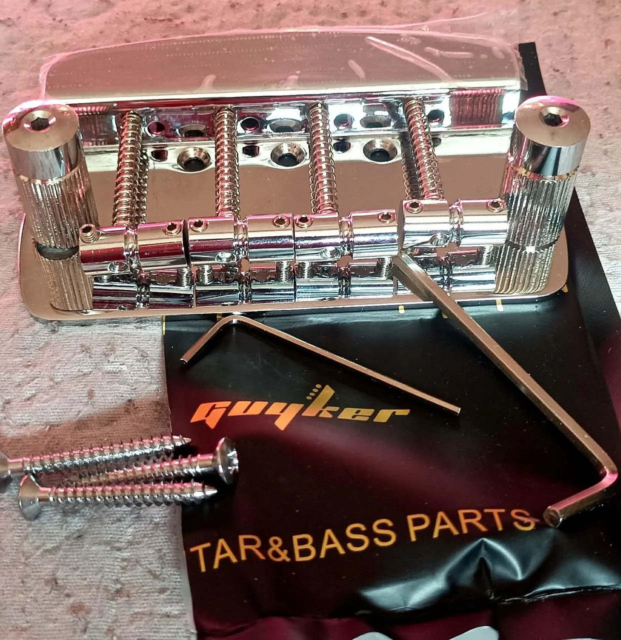 Nová kobylka pro Music man bass