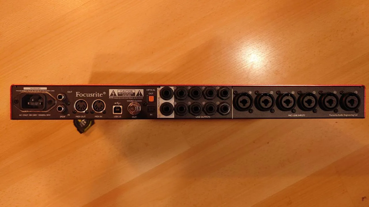 Focusrite Scarlett 18i20 (1st Gen) – 8 vstupů / Rack