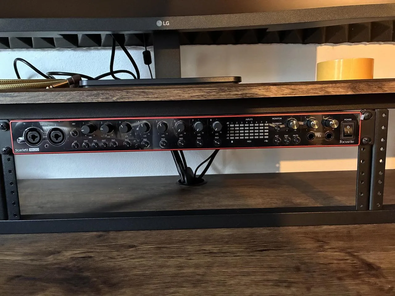 Focusrite scarlett 18i20 3.gen (stav zánovního kusu) SLEVA!