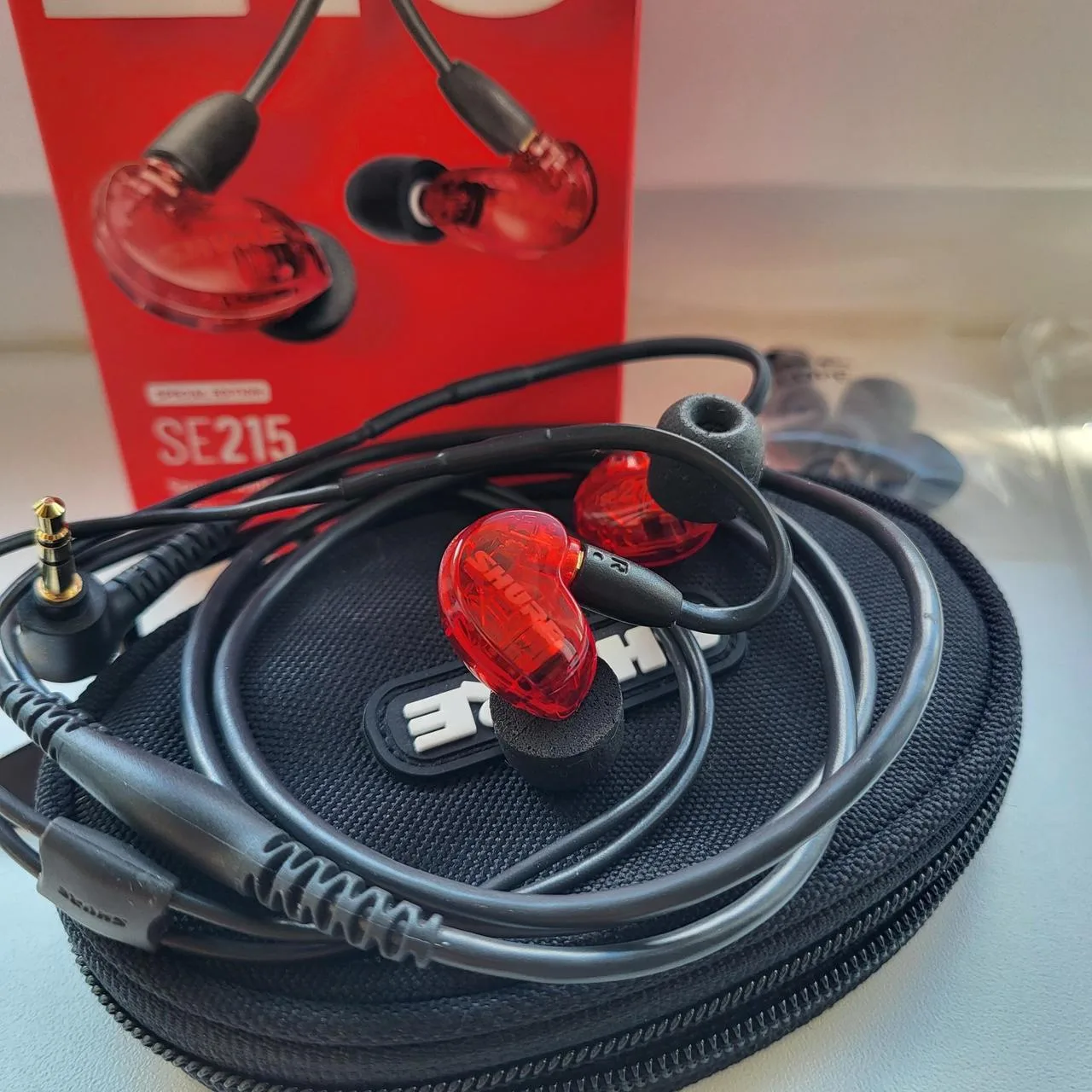 Shure se215 pro red, in-ear sluchatka