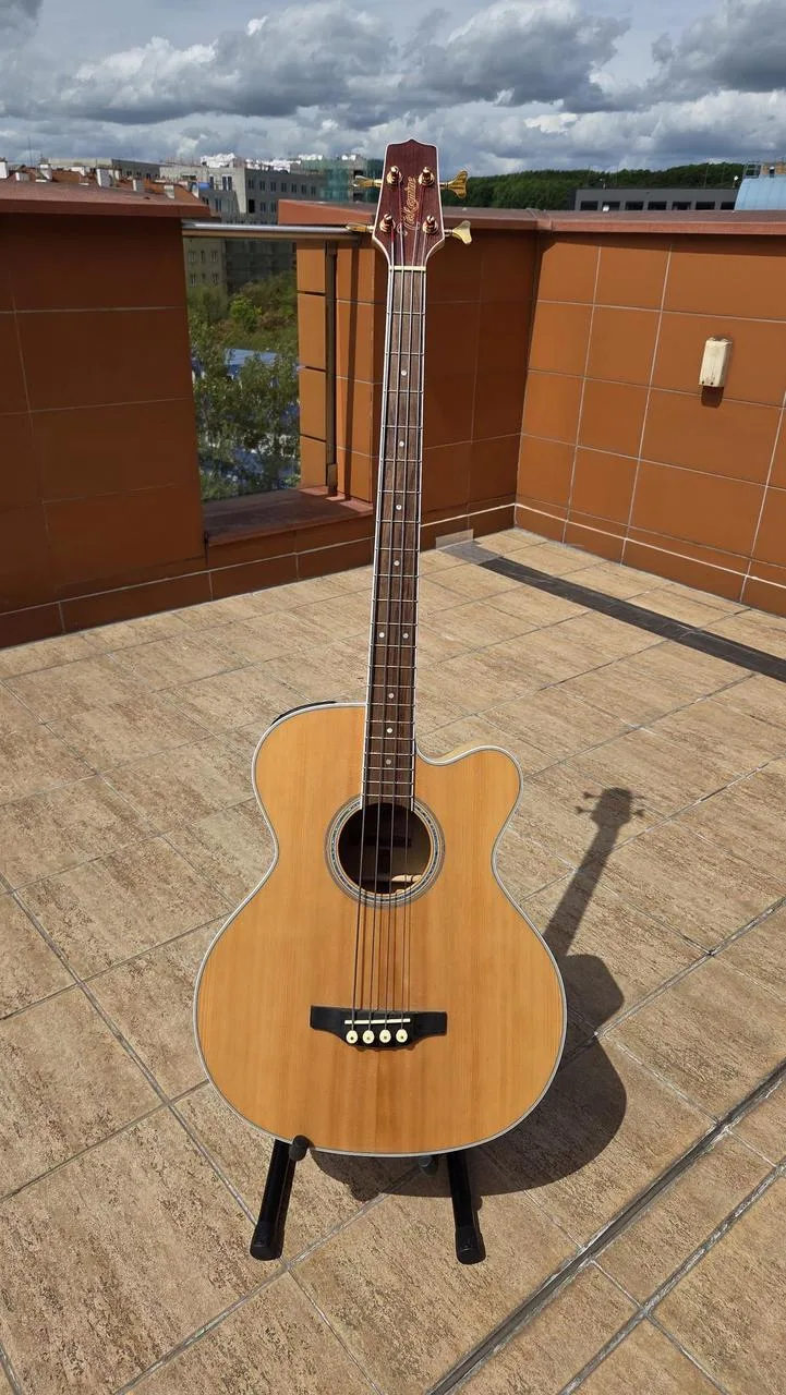 Elektroakustická baskytara Takamine GB72CE-NAT – jako nová