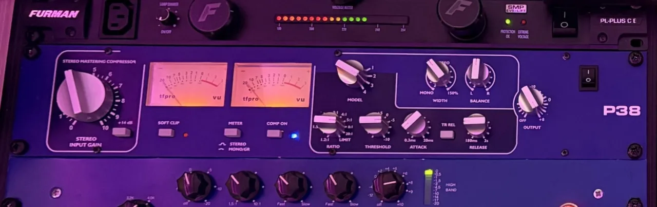 Ted Fletcher Audio P38 – stereo compressor