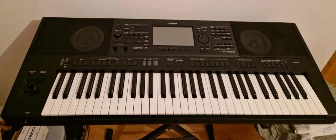 Prodám Yamahu PSR-SX900
