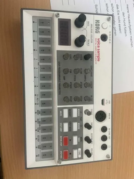 Korg volca sample 2