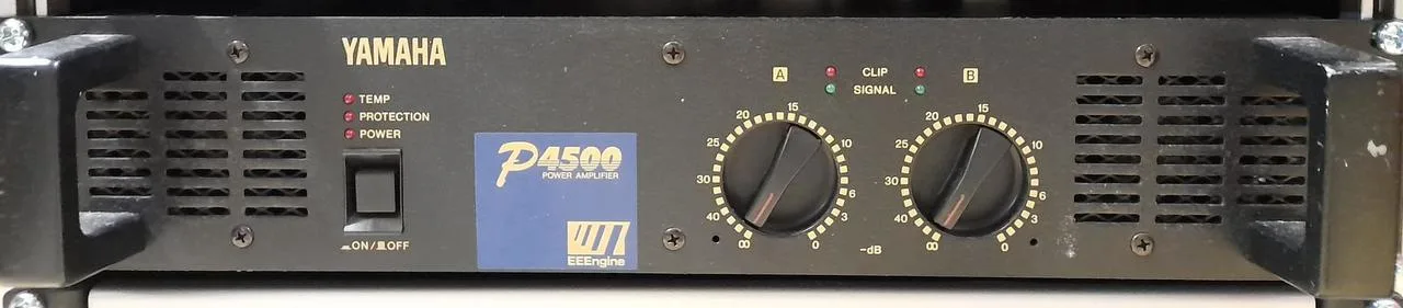Zesilovač YAMAHA P4500
