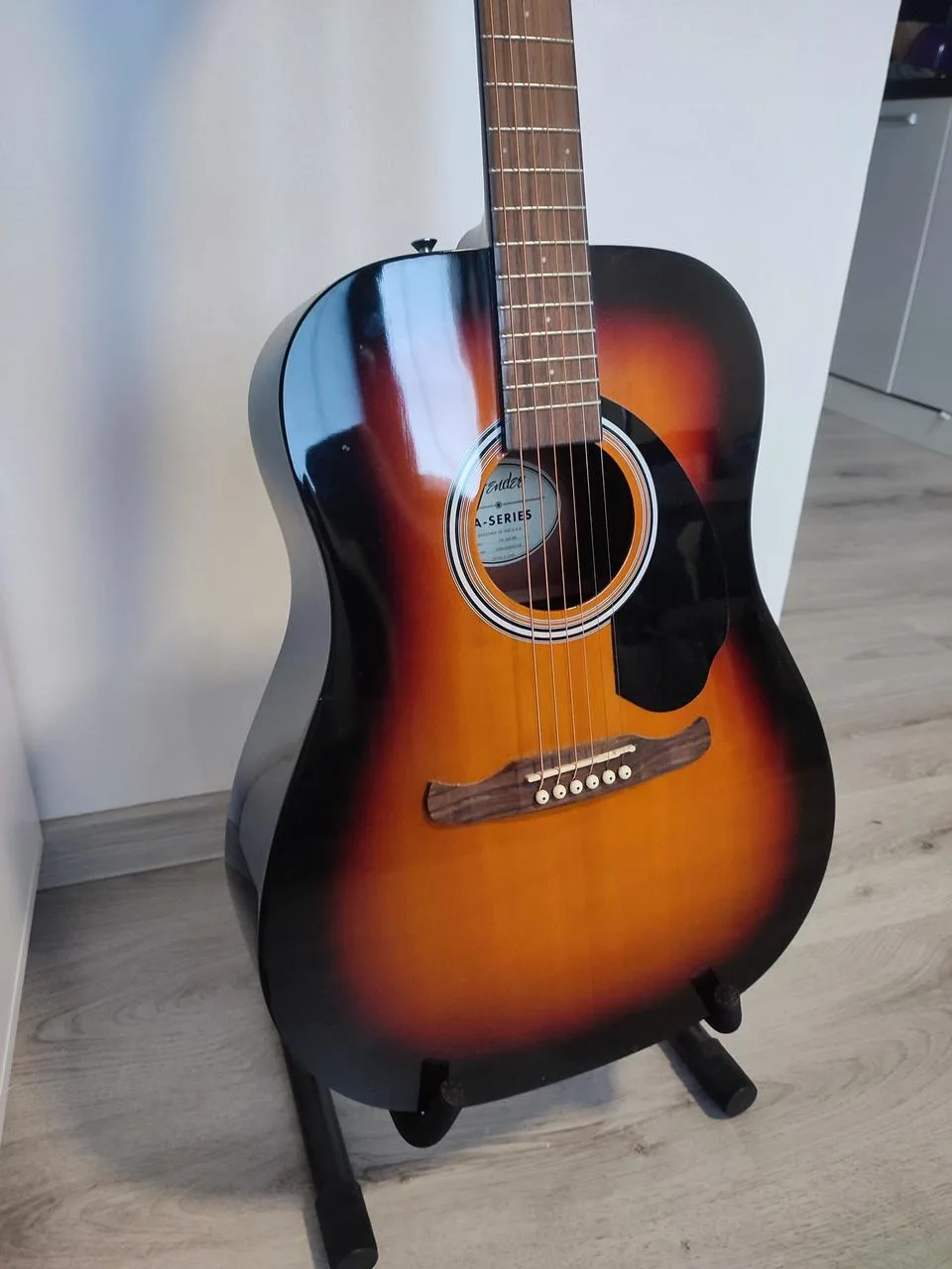 Fender FA125