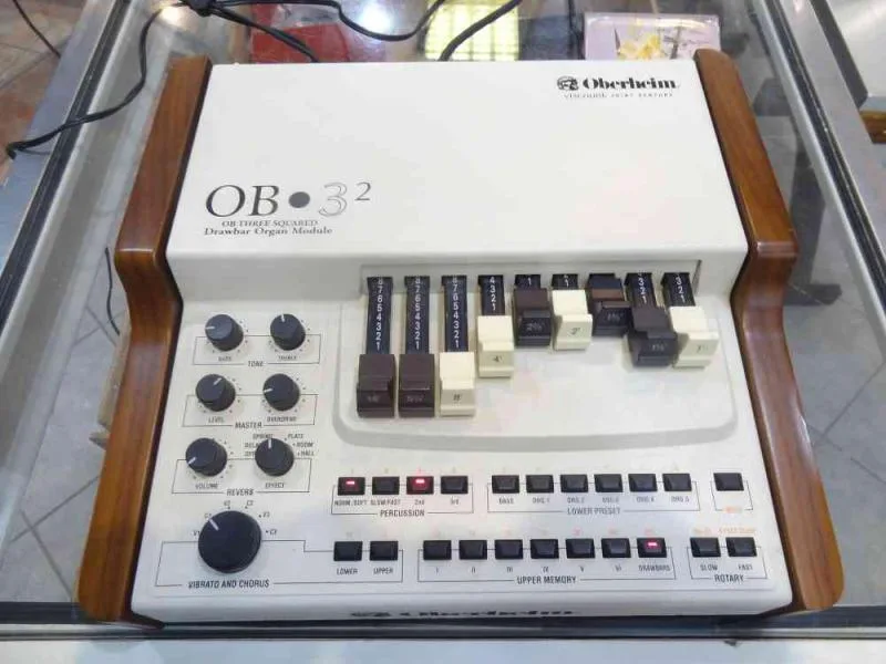 Oberheim OB-3(2) (Squared) - organový modul
