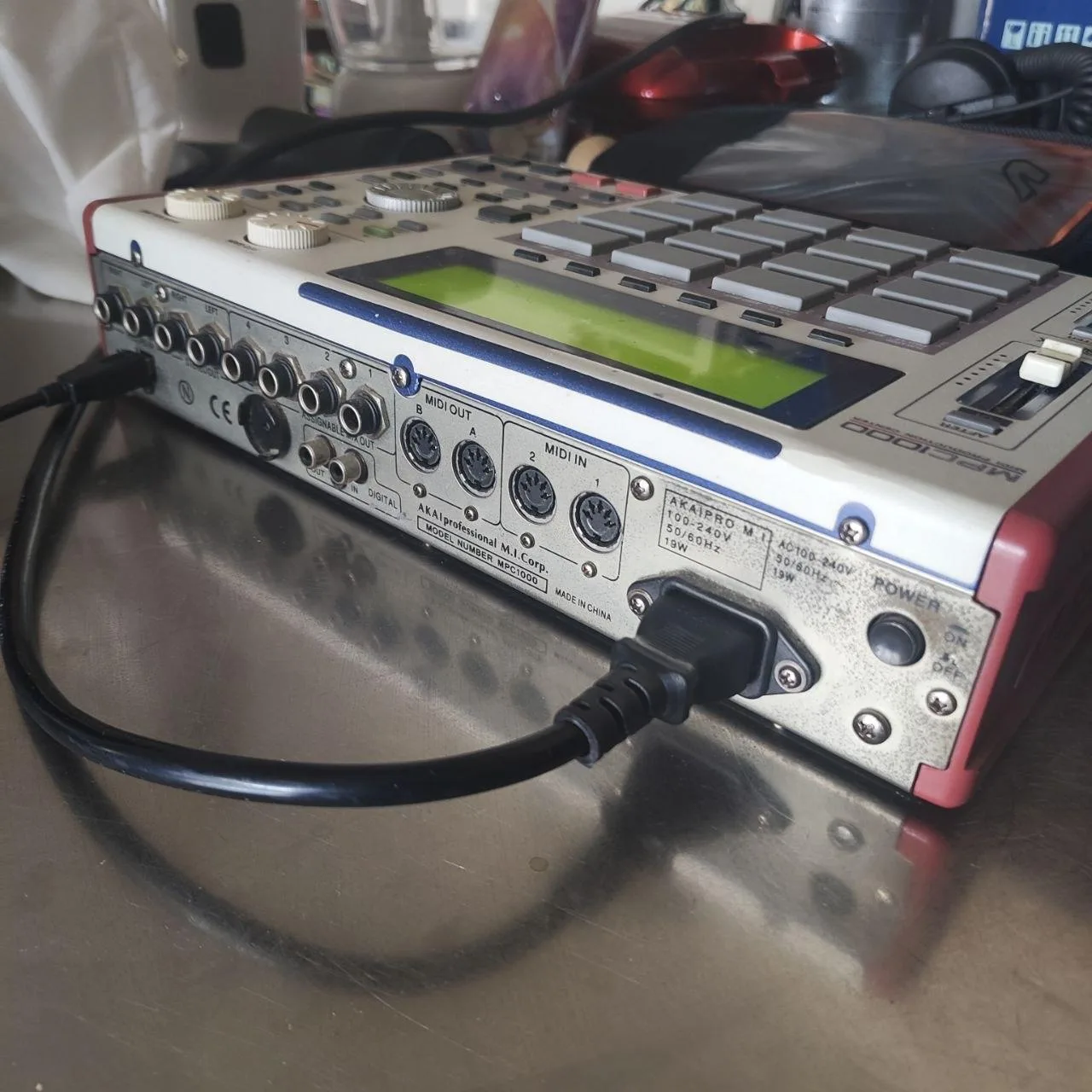 Akai MPC 1000 (JJOS2, 40GB HDD, 128MB RAM) - 16000 CZK