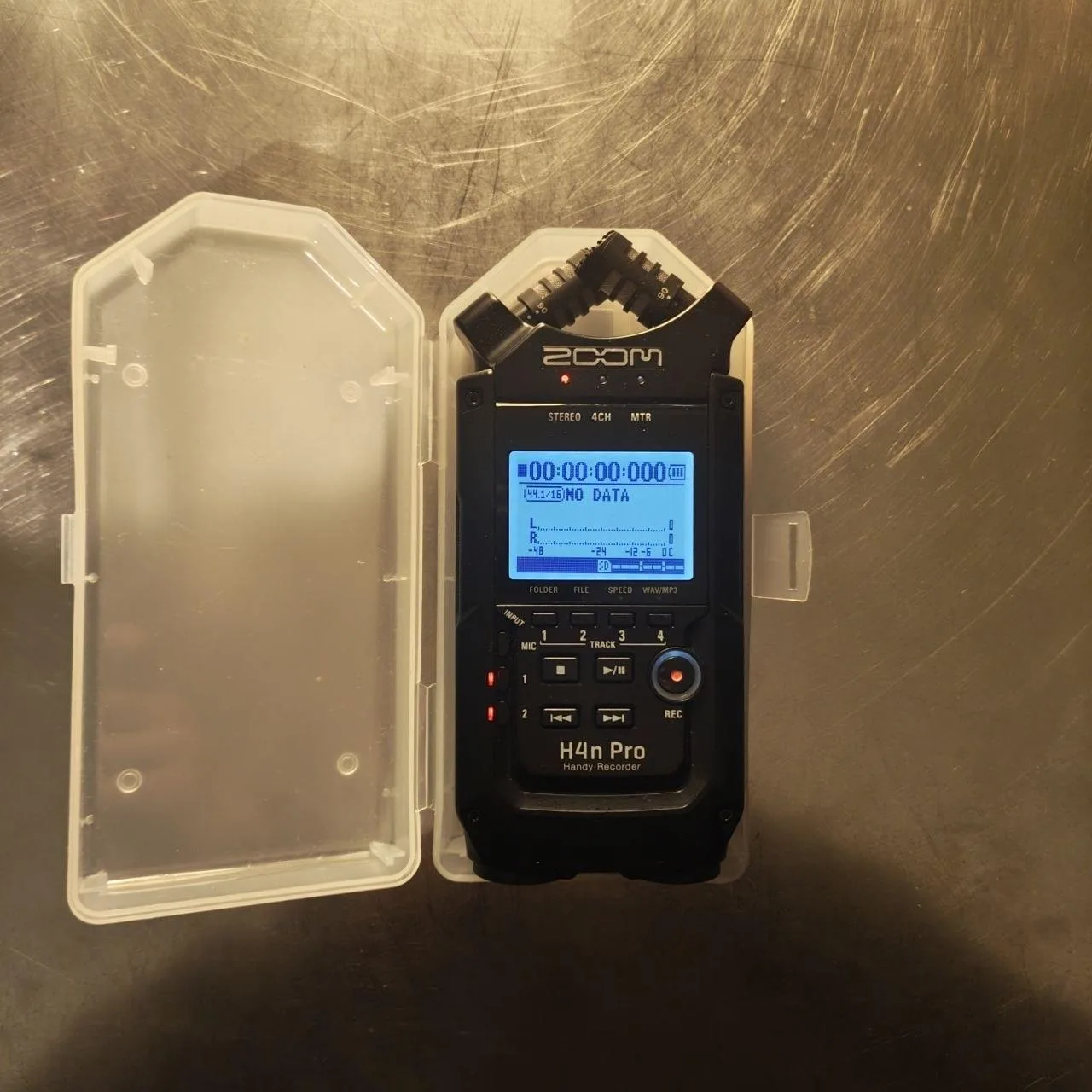 Zoom H4n Pro – 4 200 Kč