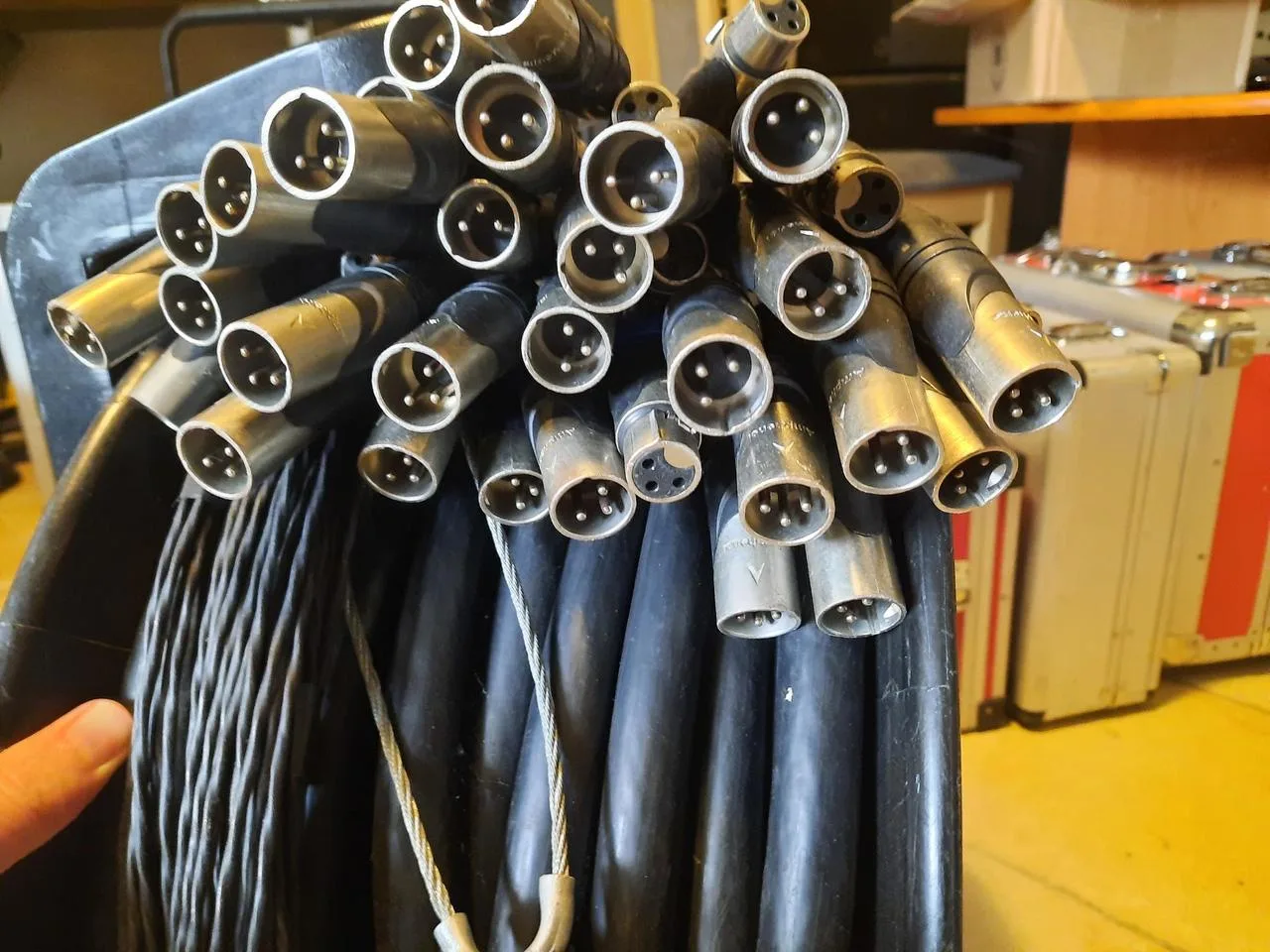 32/8 kanálový XLR buben Klotz