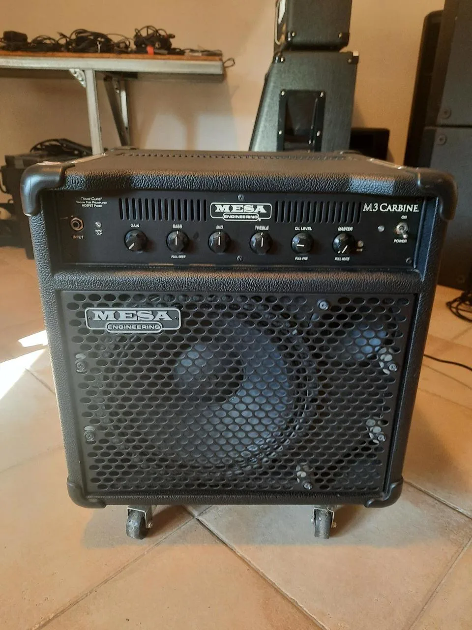 baskytarové kombo Mesa Boogie M3 Carbine (1x12", 300W)