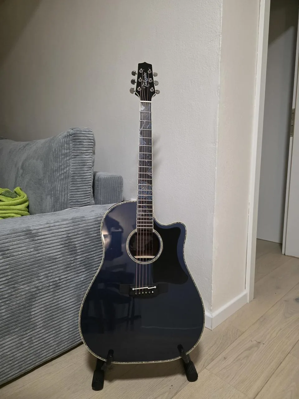 Predám Takamine LTD2021 blue rose