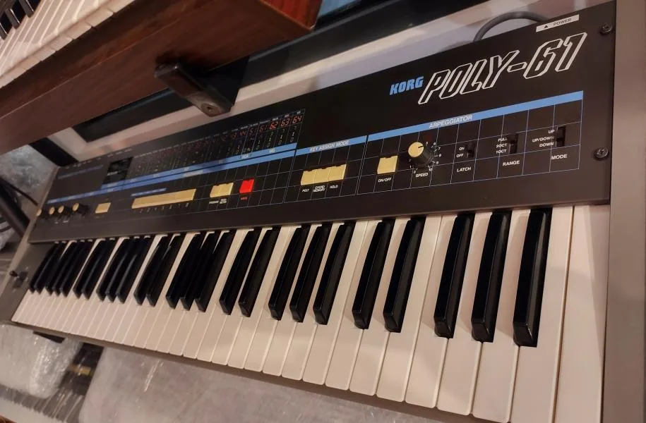 KORG Poly 61 vintage analog synt MIDI