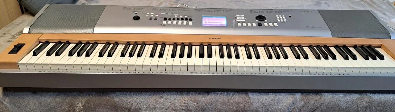 Yamaha DGX630