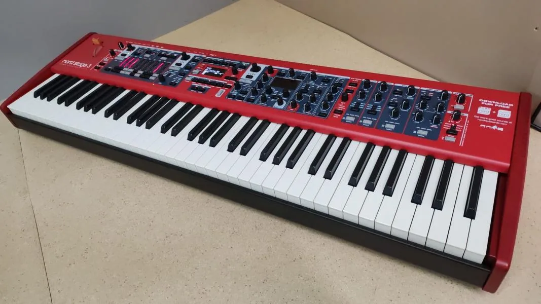 Nord Stage 3 HP76