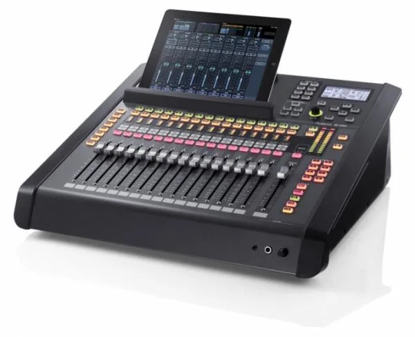 Roland M200i
