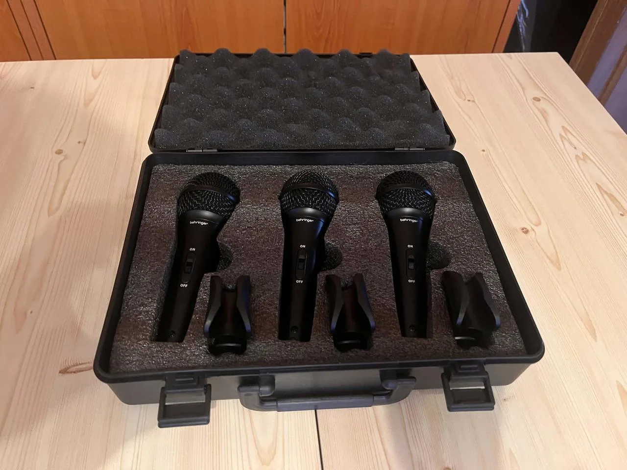 Behringer XM1800S Set