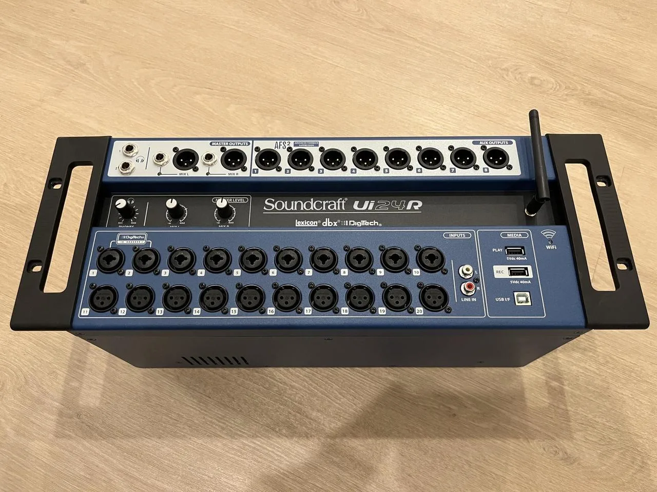 2x Mix Soundcraft Ui24R