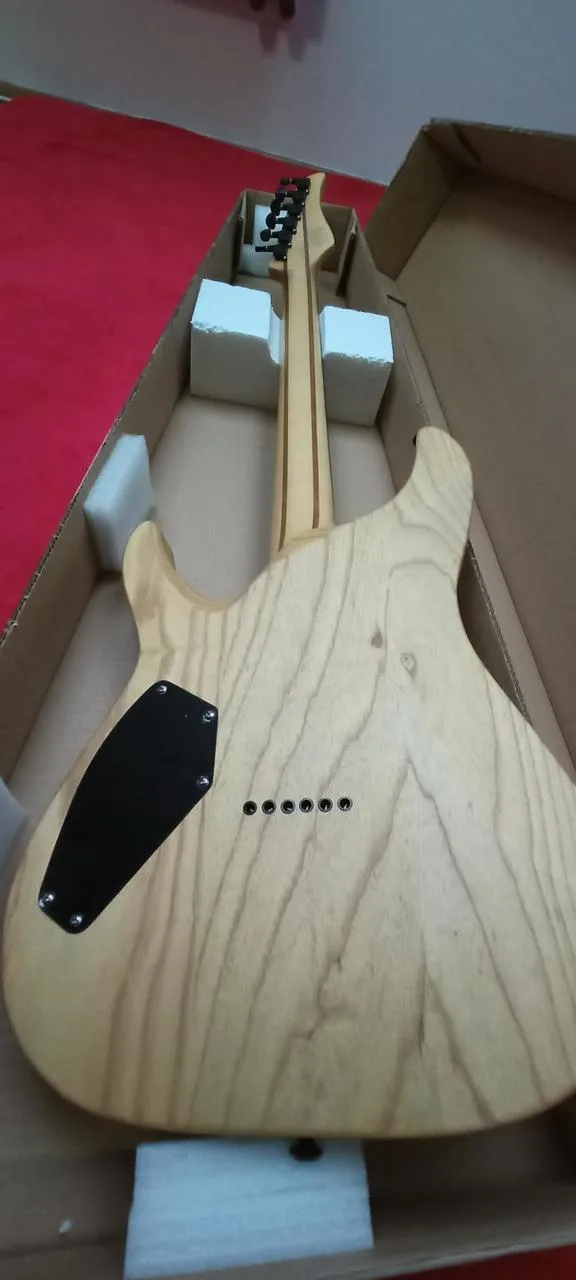 Prodám Schecter Reaper - 6 , Satin Sky Burst - sleva!!