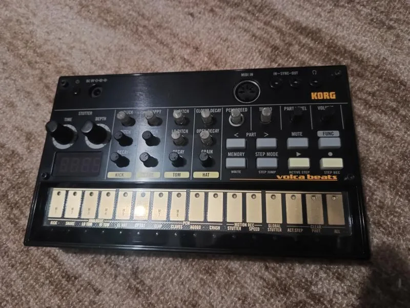 KORG VOLCA BEATS
