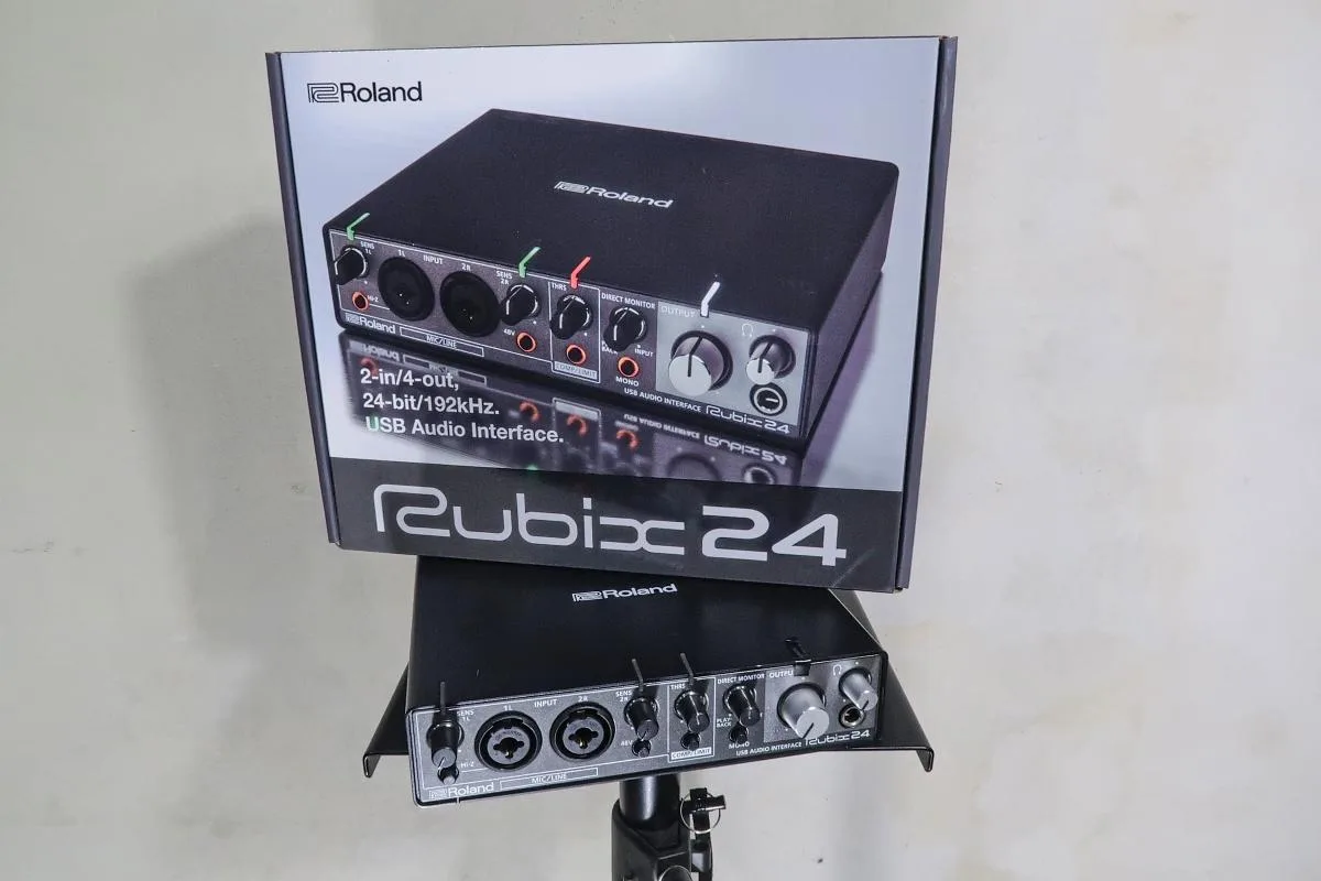 Roland Rubix 24 - zvuková karta
