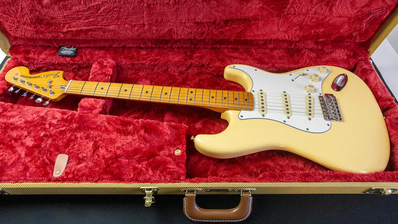 FENDER Statocaster Vintera II 70s