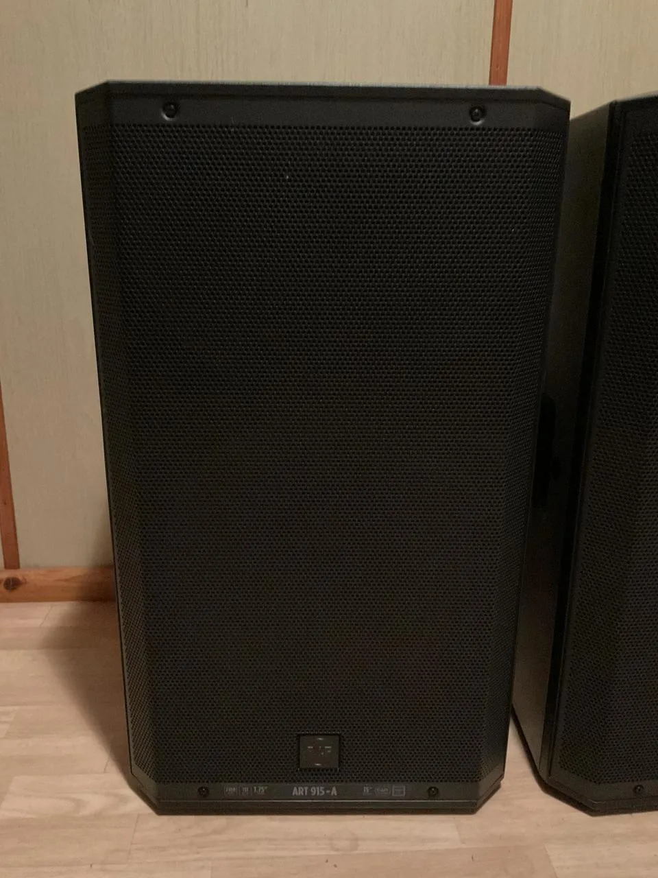 1x RCF ART 915-A