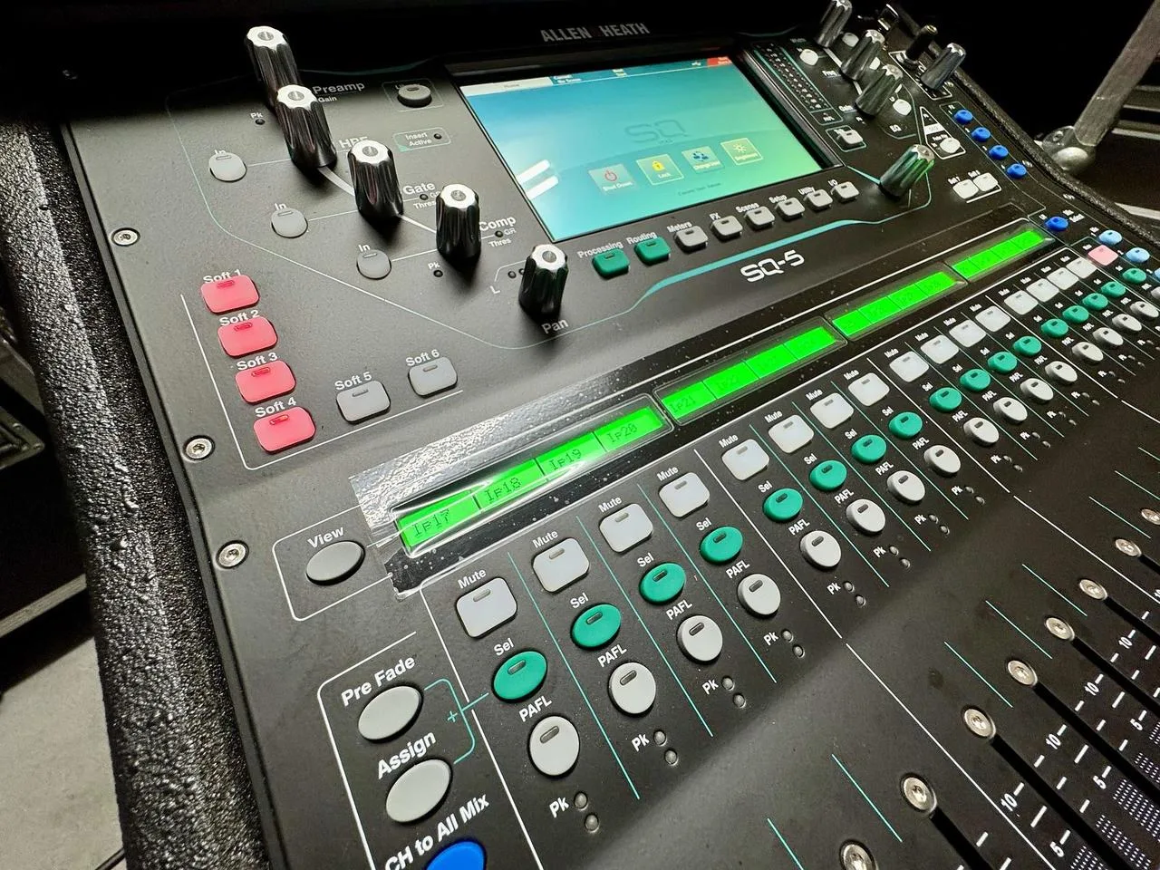 Prodám Allen & Heath SQ5