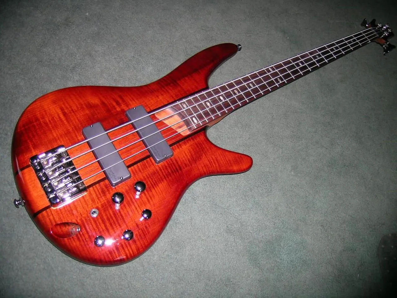 Basgitara Ibanez Sr 700