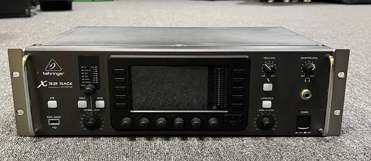 Behringer X32 Rack