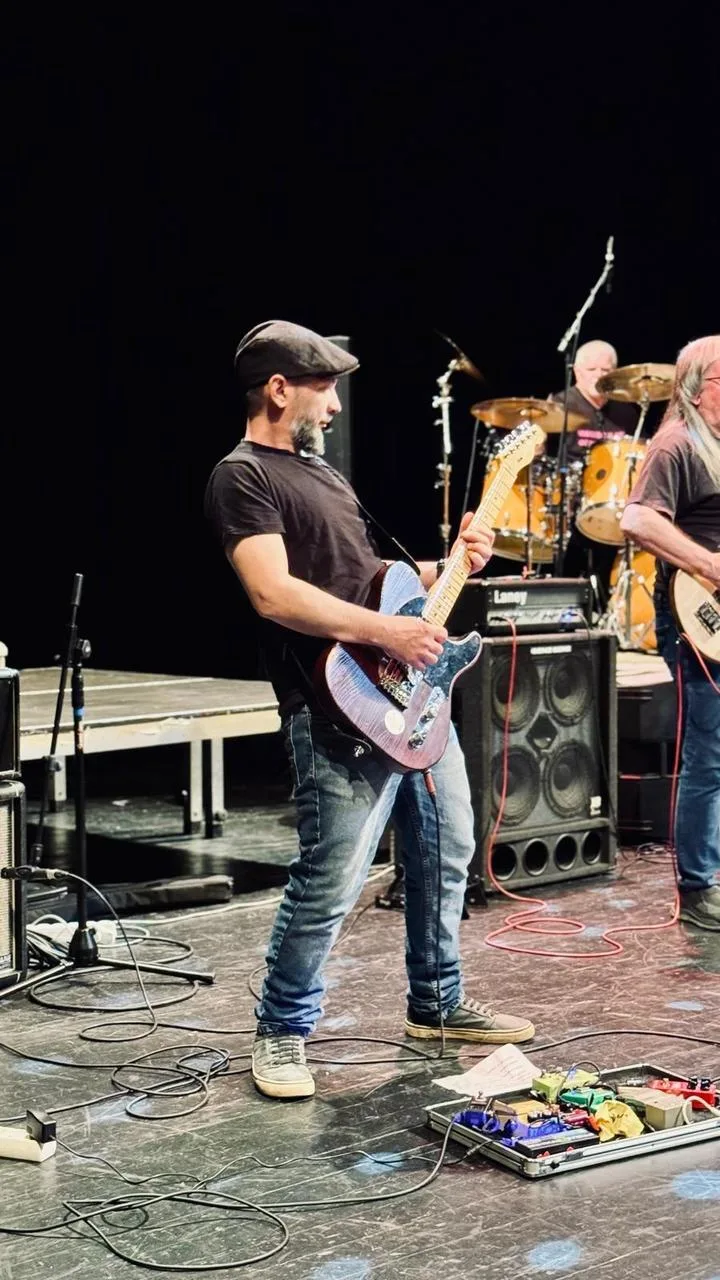CROSSROAD ROCK BAND