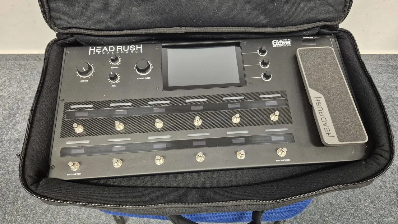 Prodám multiefekt pedalboard Headrush eleven