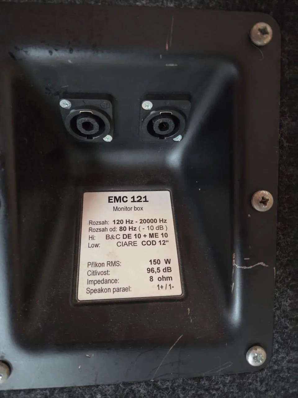 EMC 121 monitor boxy + obaly (2 ks)