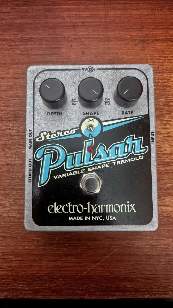 Electro-Harmonix Stereo Pulsar