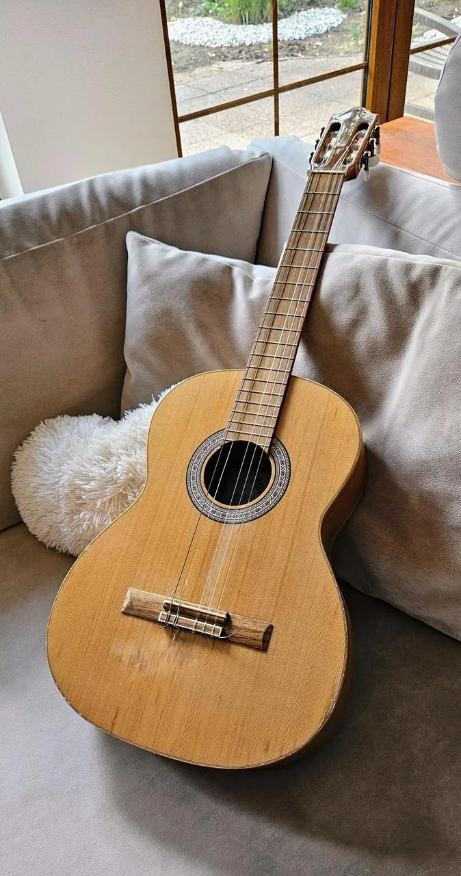 STRUNAL - CLASSICAL GUITAR MADE IN LUBY