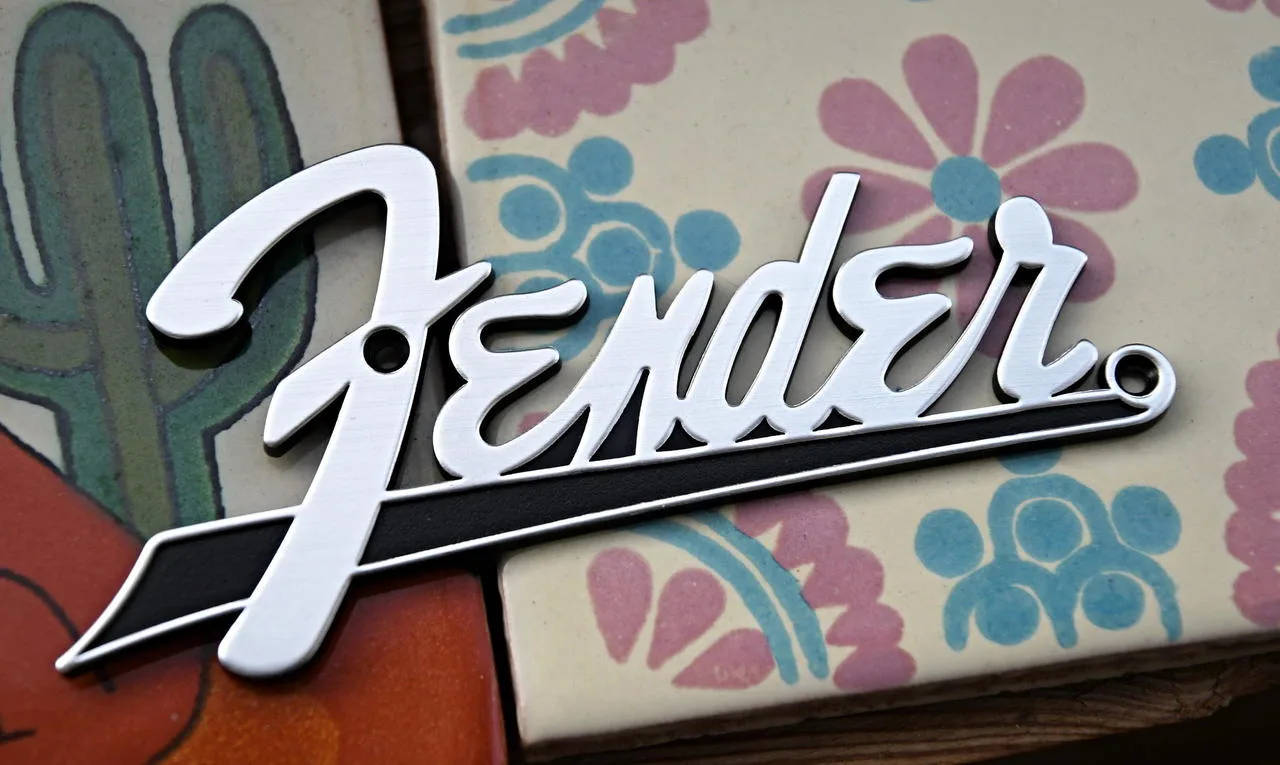 Originál logo Fender
