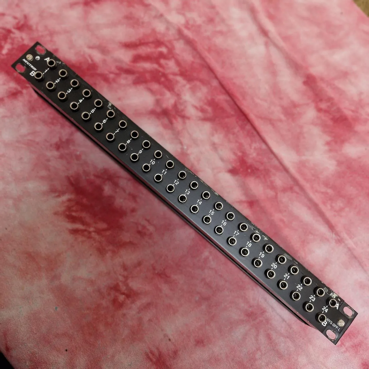 Neutrik NYS-SPP-L1 Patch panel