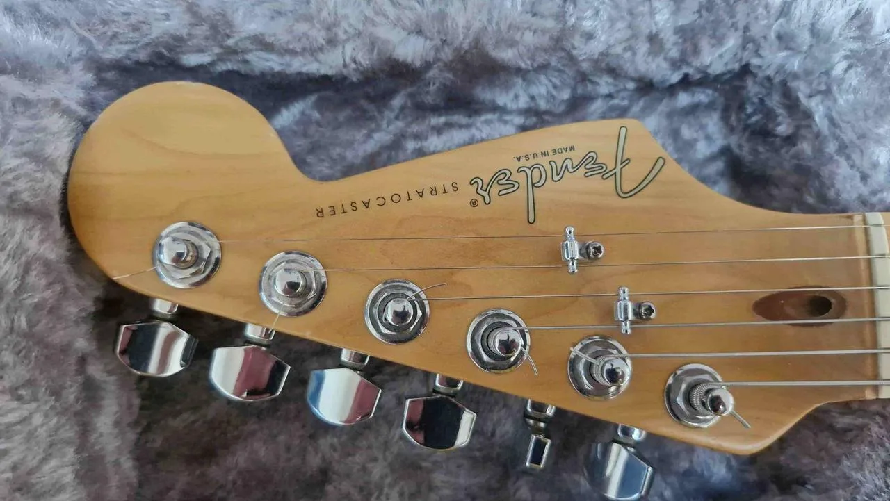 Fender Stratocaster